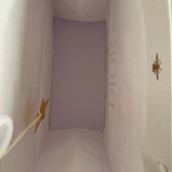 Authentic Dior Large Shopping back with Gold Star Charm - Picture 6 of 12